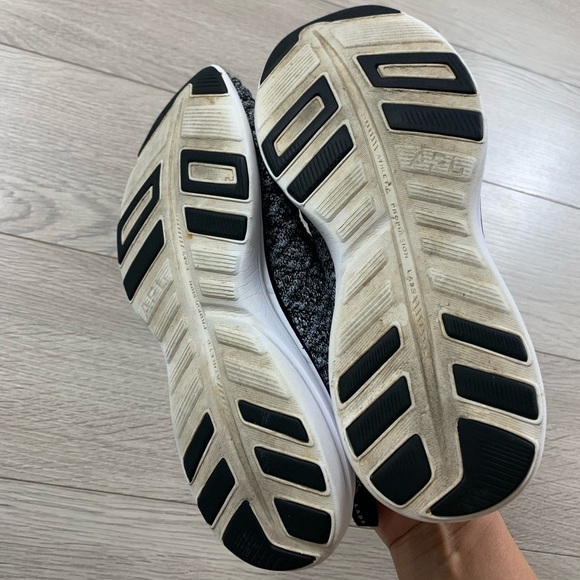 APL Women’s Techloom Phantom Black & White Sneakers - Picture 10 of 10